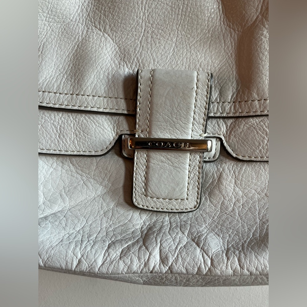 COACH White Leather Hobo Shoulder Bag - 23346 - Picture 3 of 16
